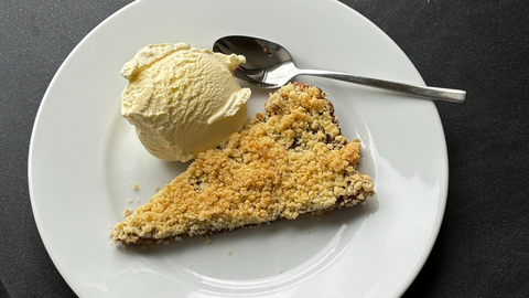 Jednostavni crumble od jabuka
